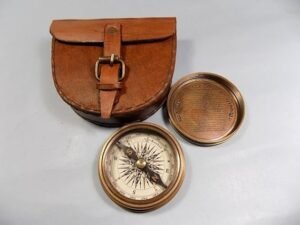 Authentic Vintage Style Brass Pocket Compass with Leather Case Rustic Vintage Home Decor Gifts